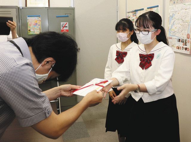 コロナ収束へ募金役立てて 浜松開誠館高生が市に寄付 中日新聞しずおかweb