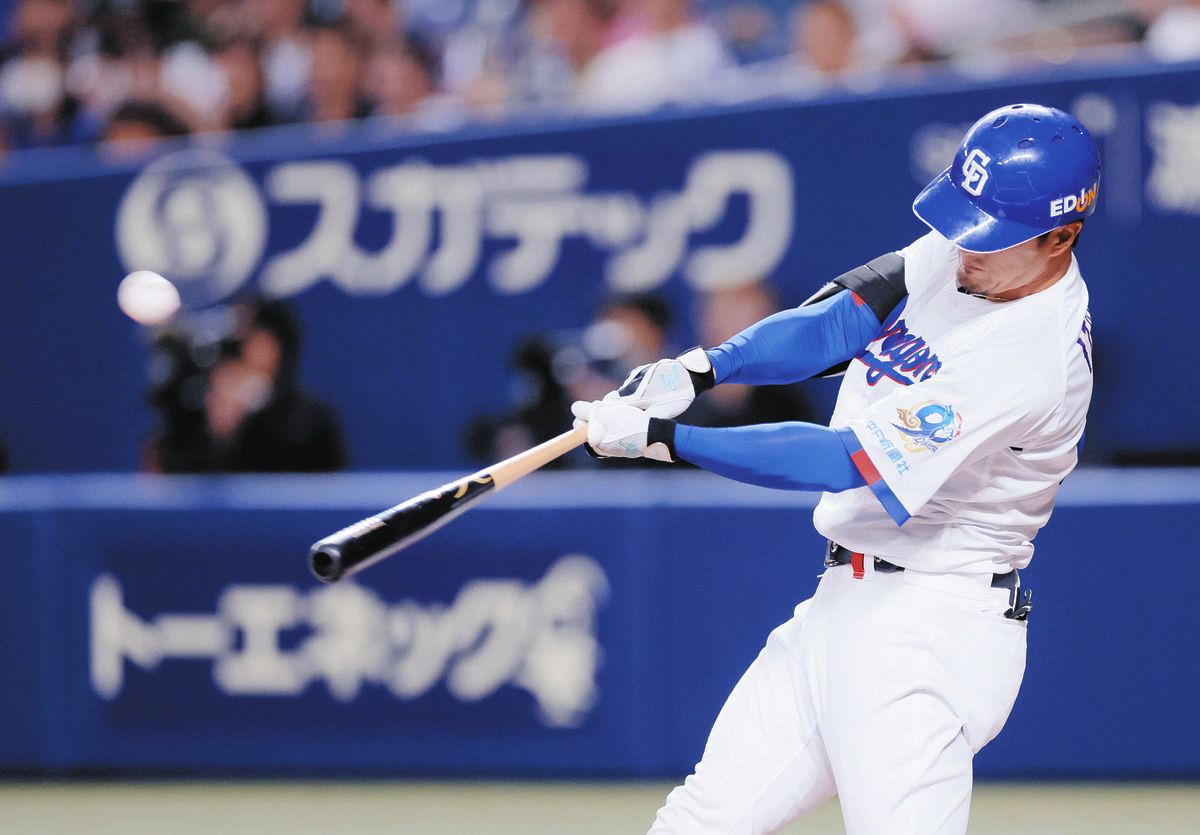 中日・板山祐太郎、プロ初の満塁弾 2回の好機にヤクルト・小川の初球 中日・板山祐太郎、プロ初の満塁弾 2回の好機にヤクルト・小川の初球