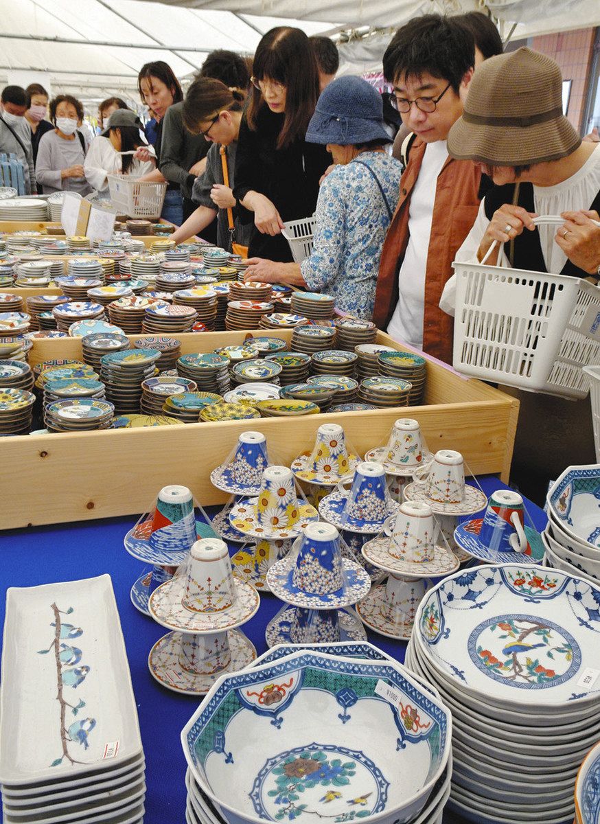 骨董　現代アート　北洋硝子　秋村実　作品　紫千巻　輪花碗　氷コップ　１客 好みの九谷 さあ宝探し 能美で秋の茶碗まつり：北陸中日新聞Web