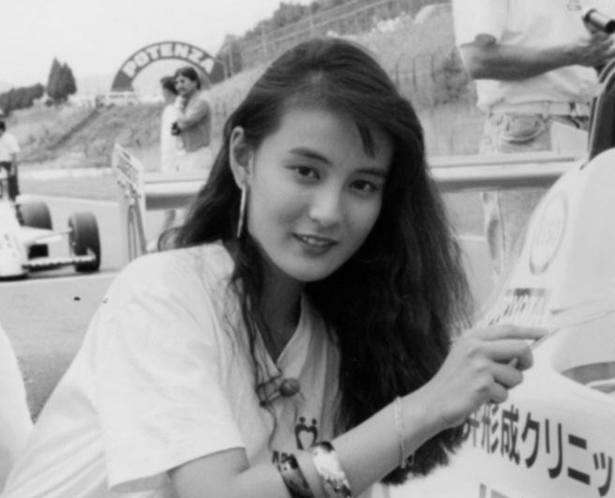 「相変わらず美しいですね」”ギルガメ”にも出演していた56歳女優・葉山レイコ、久々投稿の近影に反響「お若いですね」「お変わりないですね」:中日