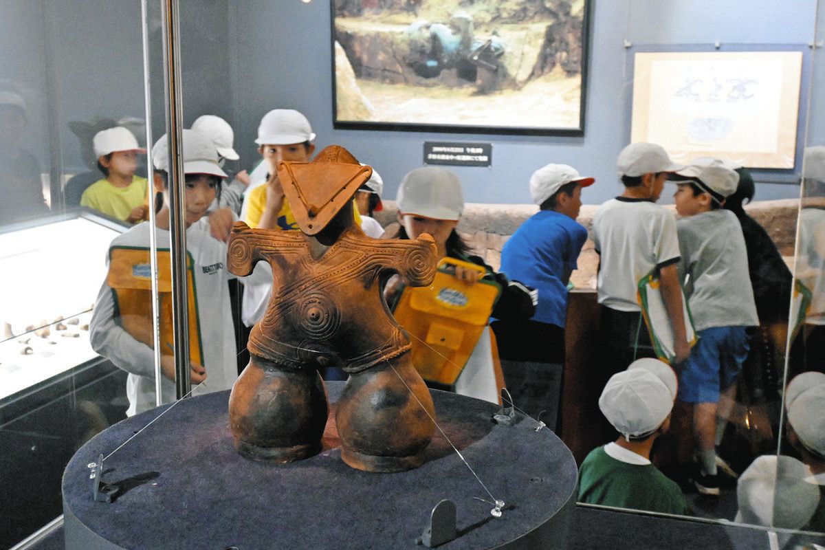 茅野 市 尖 石 縄文 考古 館