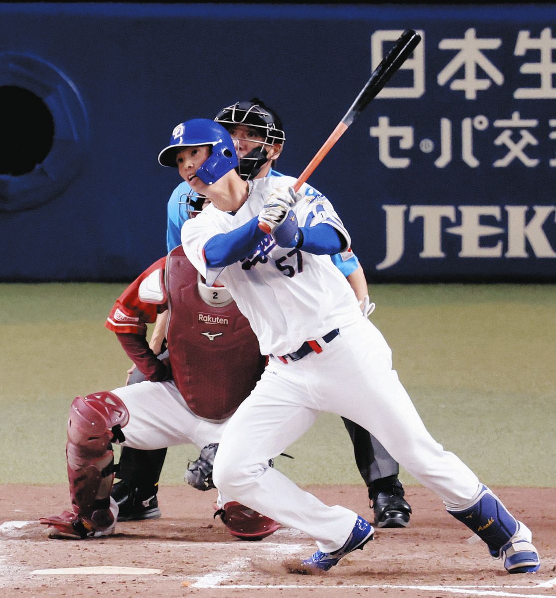 中日・花田旭、ロッカー隣の同期・桜井のプロ初勝利を攻守でアシスト