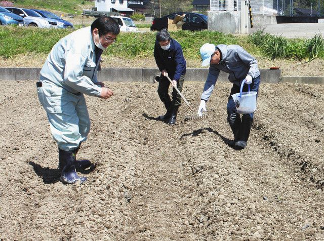 浅野総一郎翁ゆかり 北海道ソバの種まき 氷見 藪田の休耕田 北陸中日新聞web