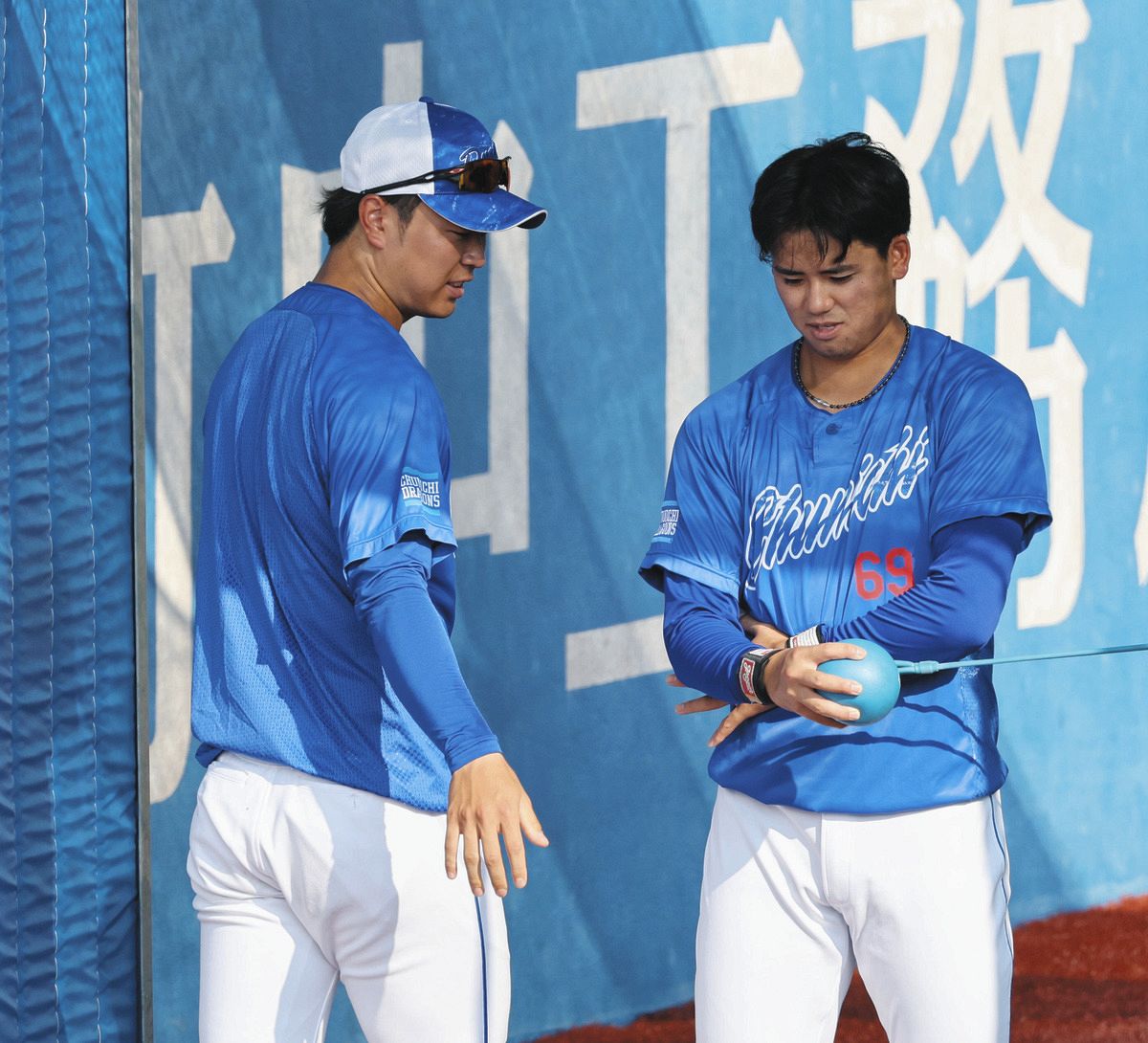 <青きスピリット>「親友」の絆で高めあう 高橋宏斗と松木平優太:中日新聞Web