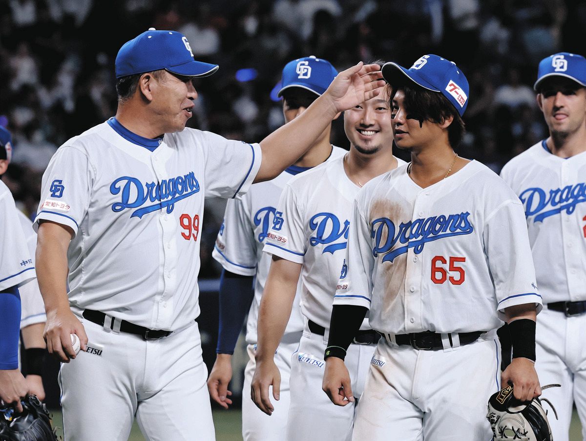 中日・井上監督語録】V打の佐藤龍世に「強い言葉で返してくる。その 