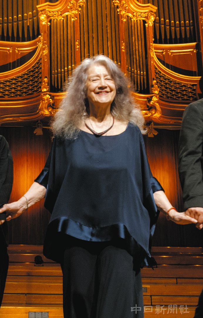 音楽祭に出演したマルタ・アルゲリッチⓒDaniel Dittus＝ドイツ・ハンブルクのライスハレ大ホールで 
