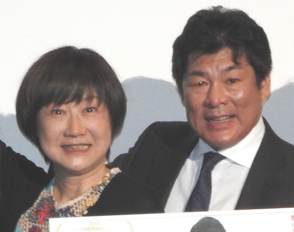 赤井英和の妻・佳子さんの『出産の内祝い廃止』提案に「いいね」10万件