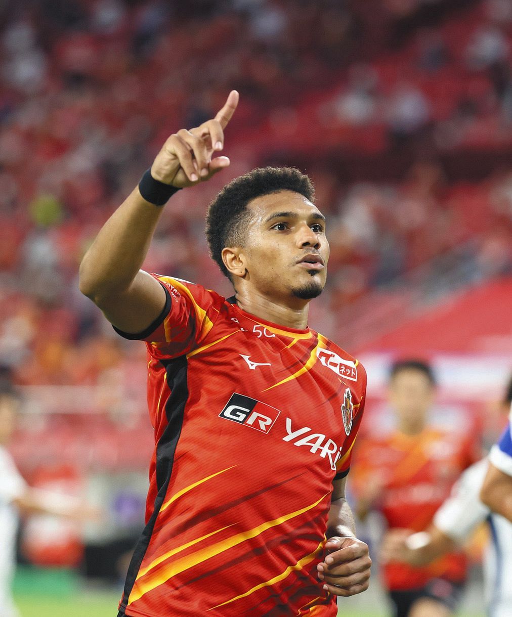 J1名古屋 徳島に3 0快勝 クラブ新記録 18 試合無失点 95年横浜mのリーグ記録に並ぶ 中日スポーツ 東京中日スポーツ J1名古屋 徳島に3 0快勝 クラブ新記録 18 試合無失点 95年横浜mのリーグ記録に並ぶ 中日スポーツ 東京中日スポーツ