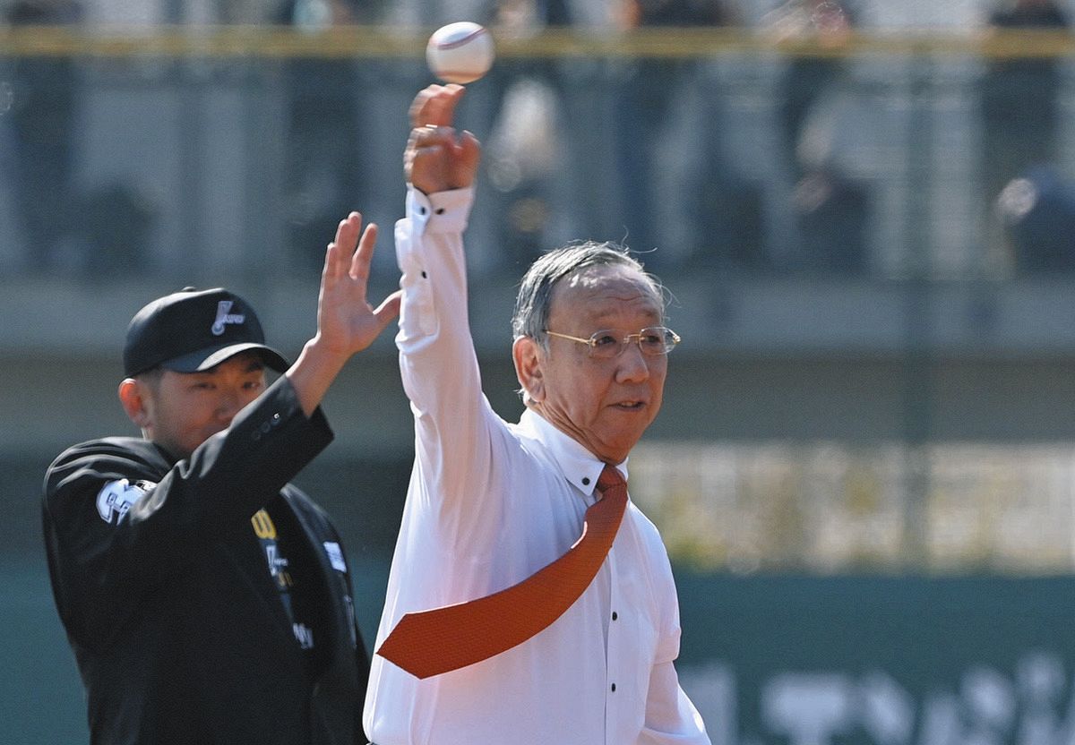 堀内恒夫さん、巨人ファーム新球場の始球式「僕らもこういう球場でやり