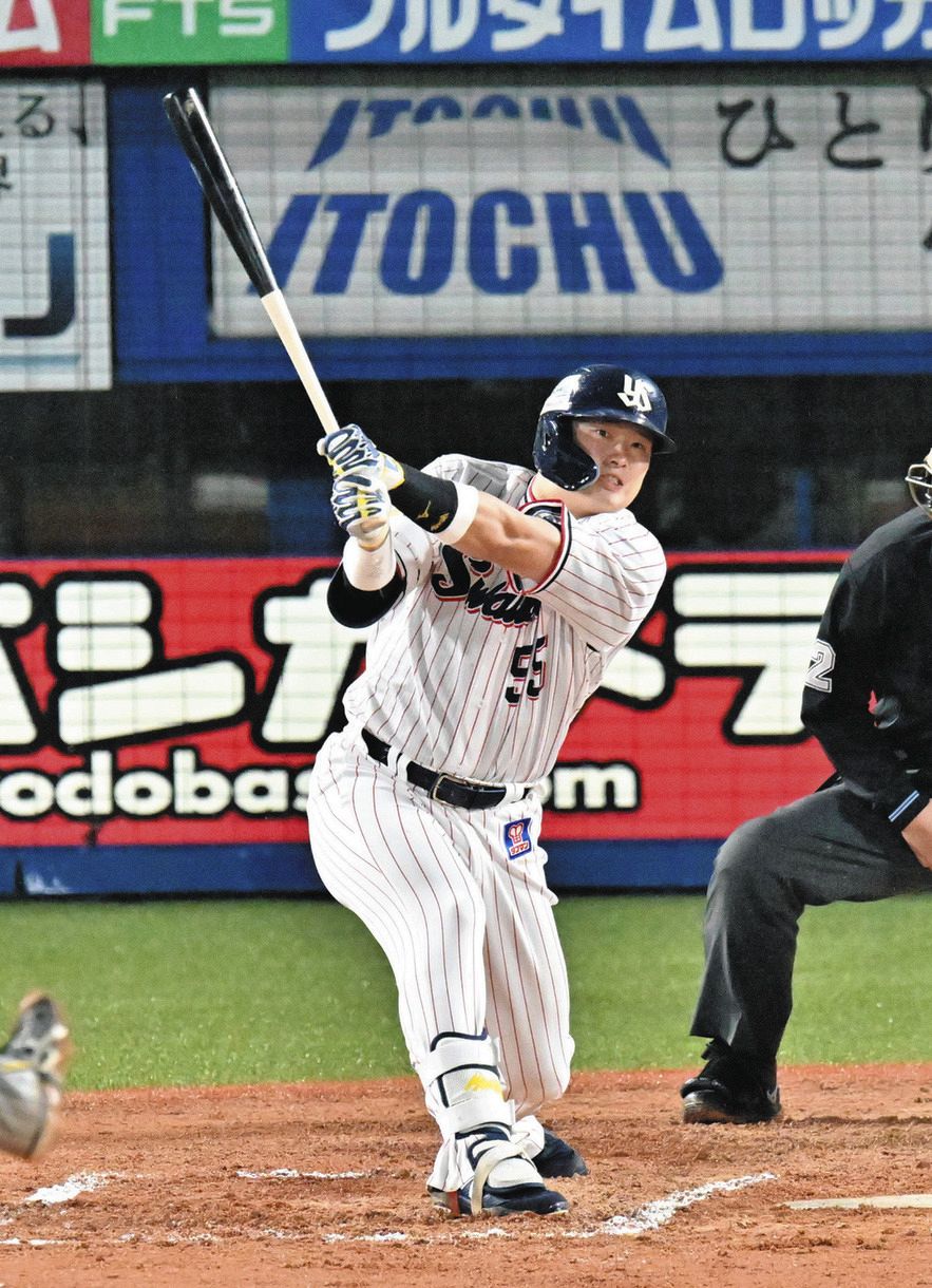 エポック ワン【村上宗隆】CS初アーチとなる逆転2ラン（22.10.13） 王手”へ確信の逆転2ラン！村上宗隆CS初アーチで神宮歓喜