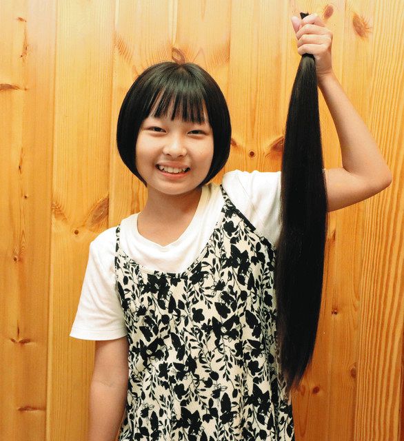 10歳、人生2度目のヘアドネーション ４年伸ばした髪ばっさり「またやりたい」：中日新聞Web