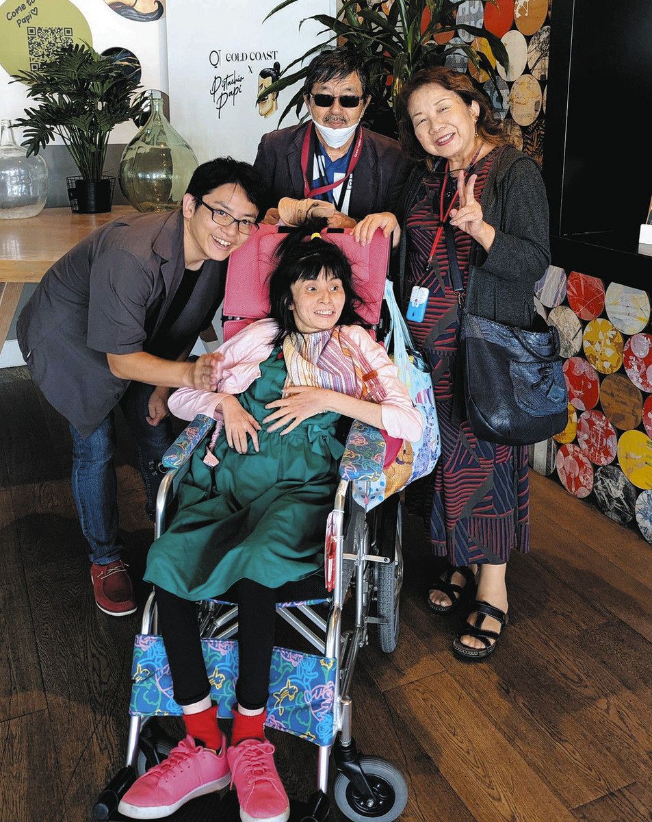 娘よ、患者の希望に レット症候群の原因解明、治療法開発願い病理解剖 