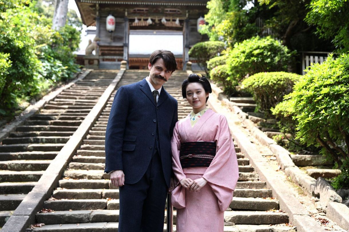 小泉八雲夫妻ゆかりの松江市ロケスタート… 秋の朝ドラ「ばけばけ」：中