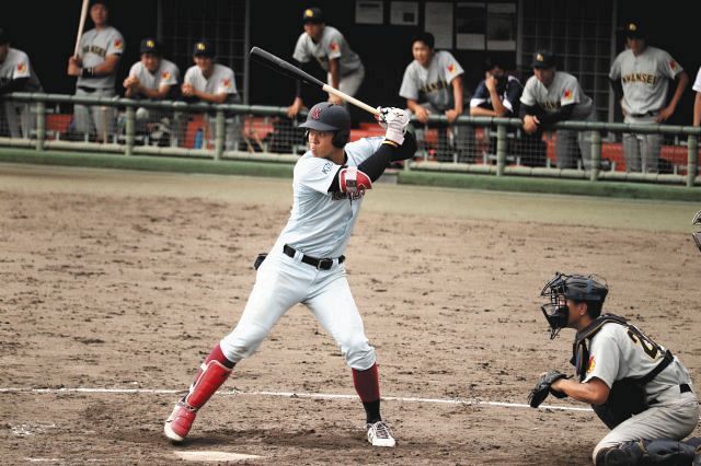 ドラフト候補の近大佐藤 リーグ記録王手の通算12号 いいところで打てた 10球団が熱視線 中日スポーツ 東京中日スポーツ ドラフト候補の近大佐藤 リーグ記録王手の通算12号 いいところで打てた 10球団が熱視線 中日スポーツ 東京中日スポーツ