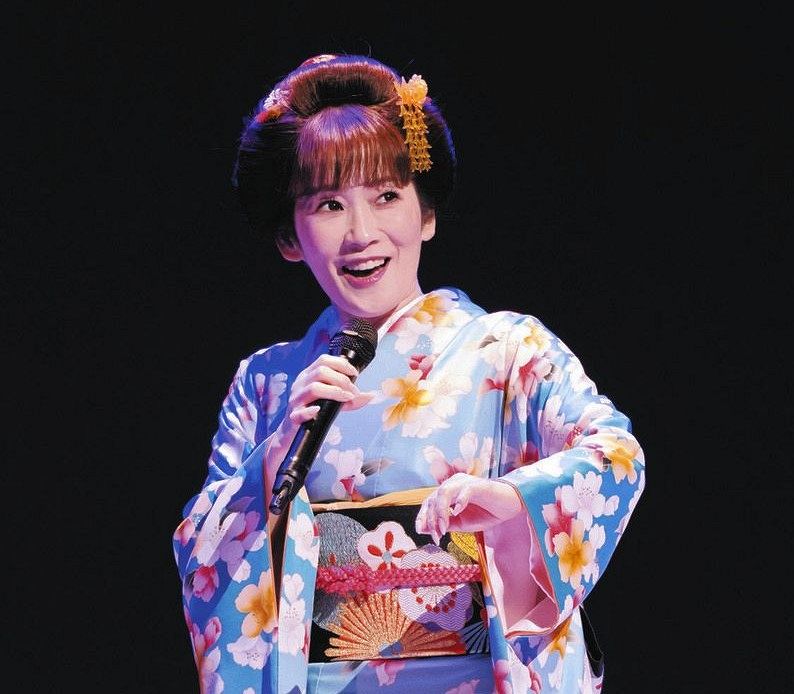 永井裕子、デビュー25周年ステージでファン魅了「最後まで楽しんで