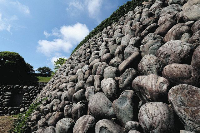 家康彩々＞ 玉石積みの物流拠点：中日新聞しずおかWeb