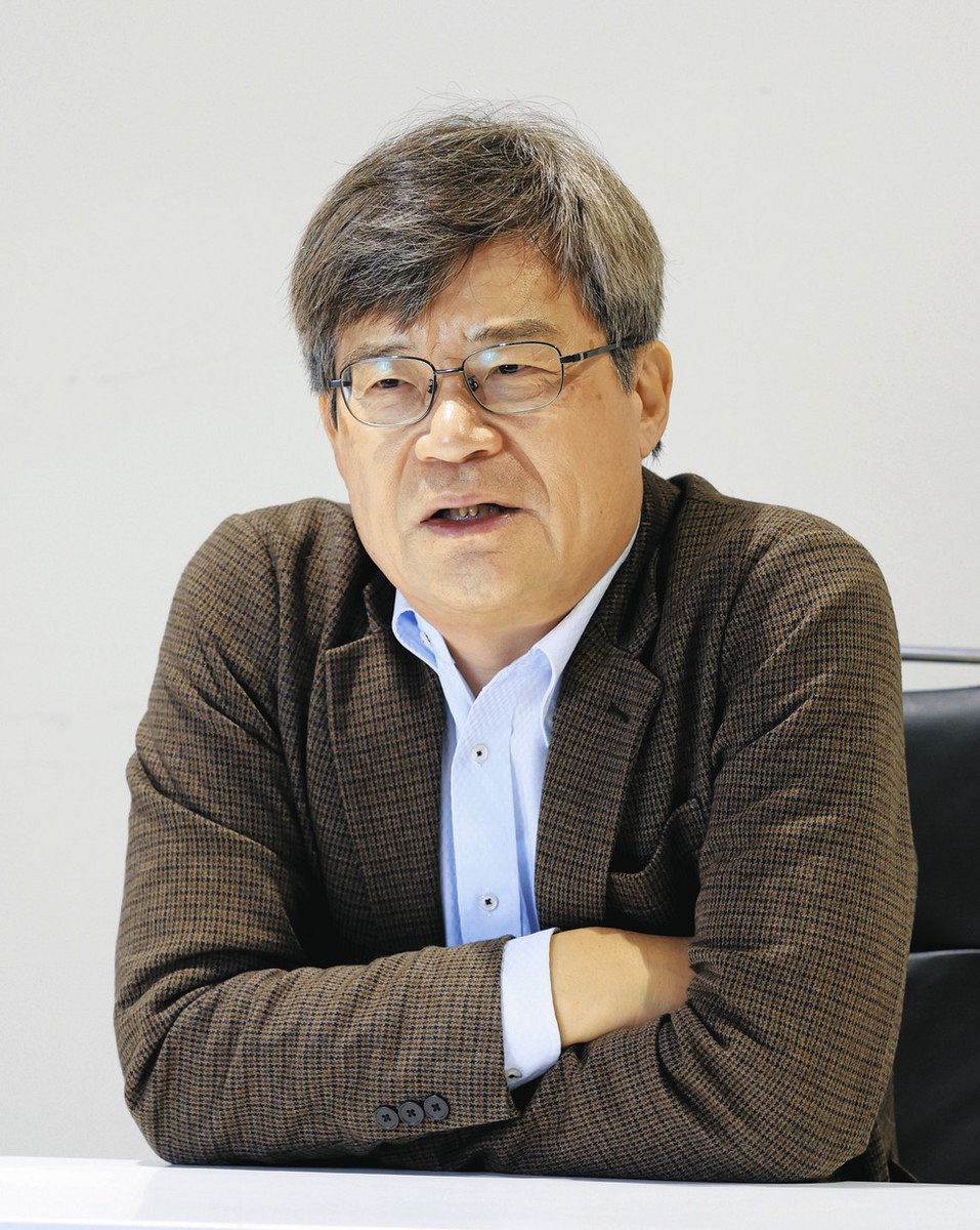 研究成果の実用化とスタートアップについて話す名古屋大の天野浩教授＝名古屋市千種区で
