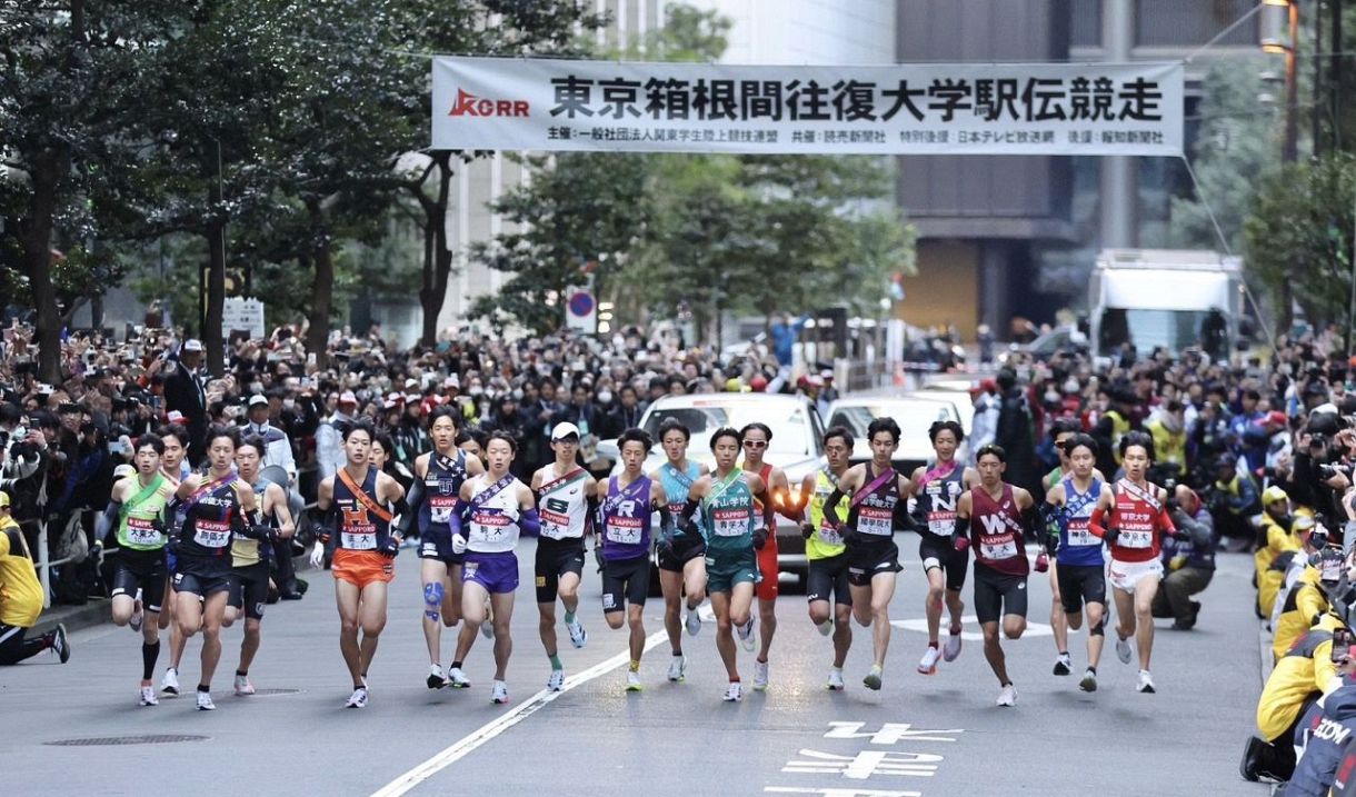 箱根駅伝、往路スタート 当日変更で青学大は2区に黒田朝日、4区