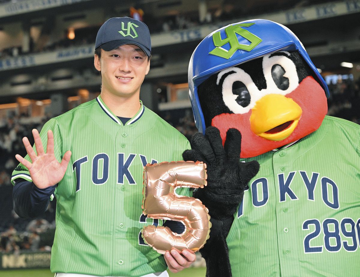 東京ヤクルトスワローズ 吉村貢司郎ユニフォーム 吉村貢司郎 ユニフォーム 吉村貢司郎 プロ初勝利記念グッズの販売