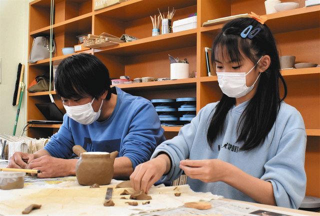 伝統技法の型萬古 親子で急須づくり／四日市で萬古焼体験：中日新聞Web