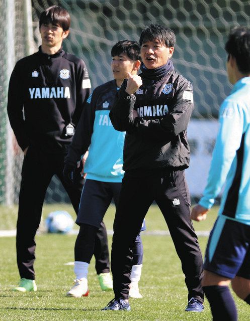 ジュビロ磐田 始動1カ月、全体練習を公開：中日新聞しずおかWeb