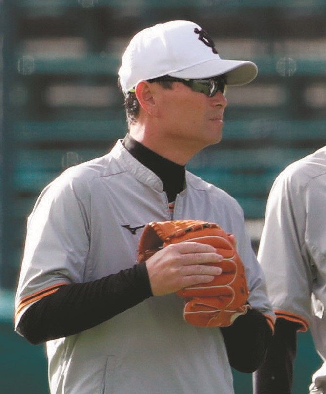 【巨人】桑田コーチ「投げるだけではダメ」 フィールディング&バント強化 “9番目の野手” の意識浸透させる:中日スポーツ・東京中日スポーツ