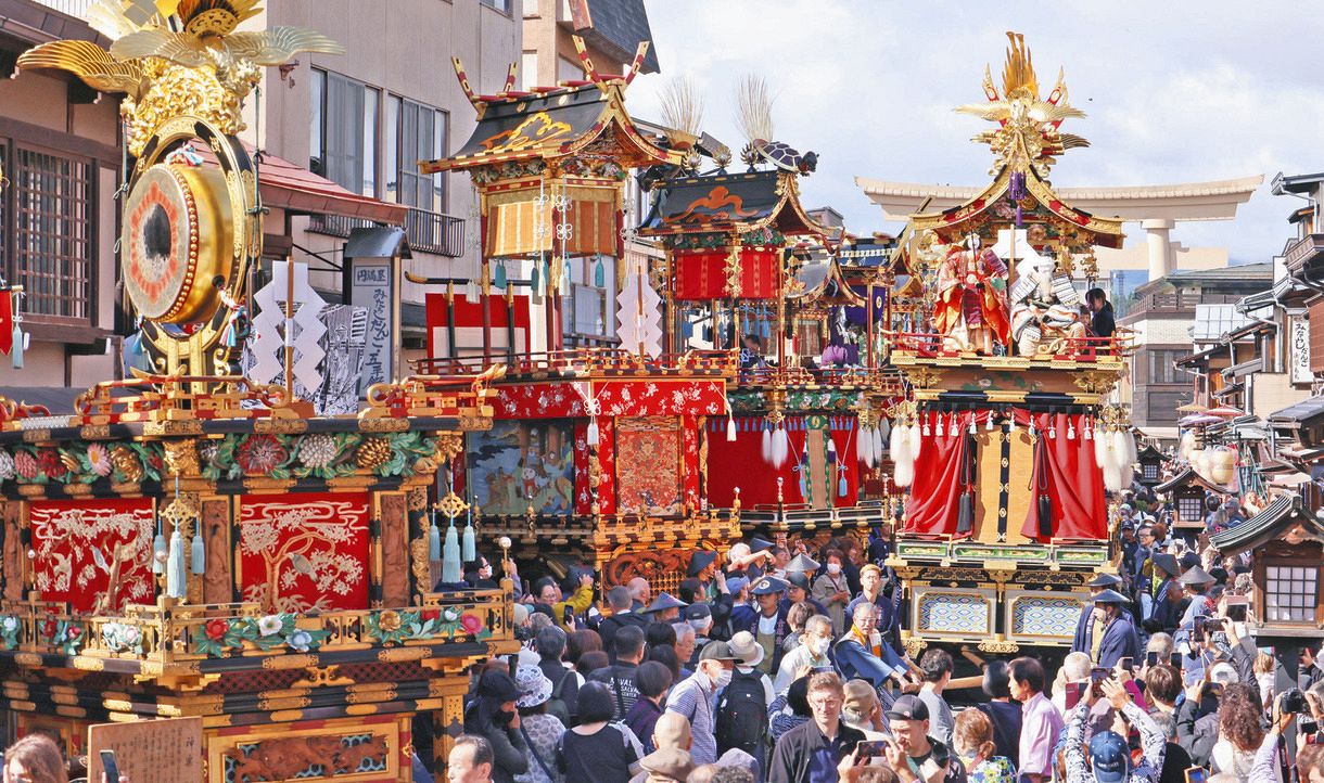 秋の高山祭、観光客が感激「良いお祭りに来た」 5年ぶり11屋台曳き揃い