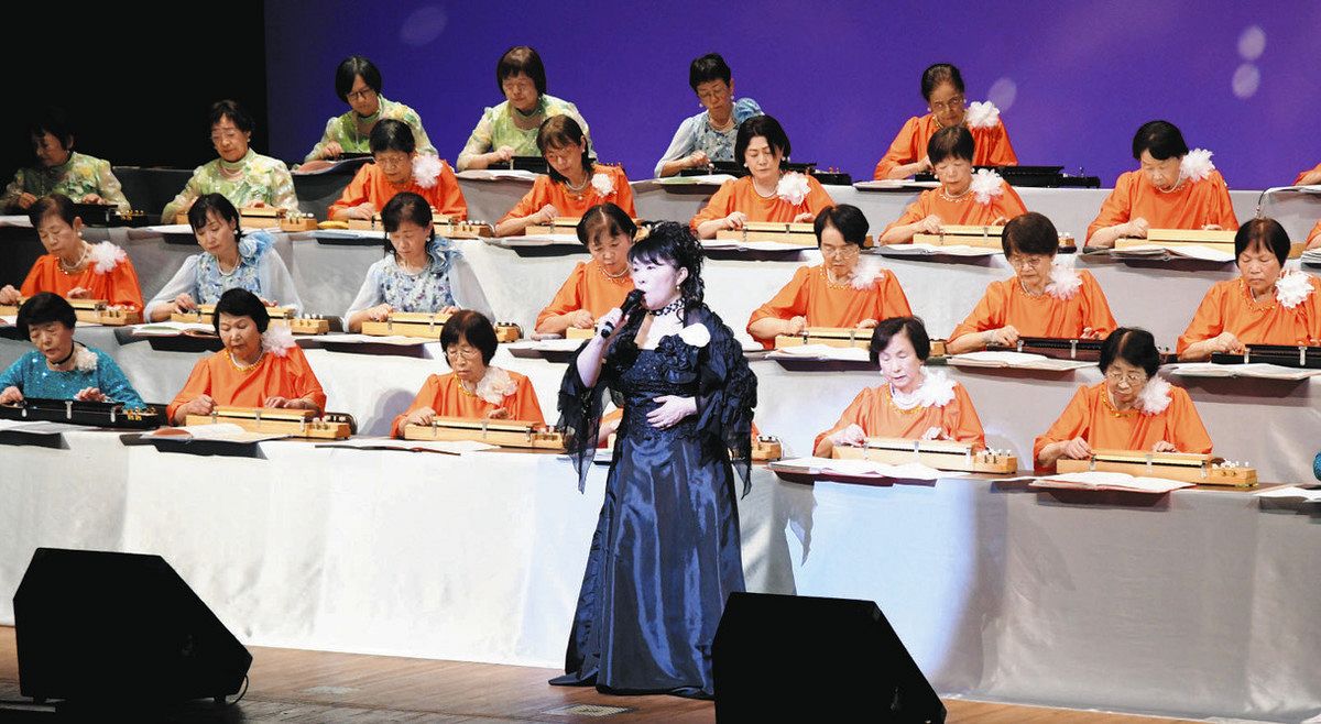 琴清会 大正琴の響き 井波でコンサート、聴衆魅了：北陸中日新聞Web