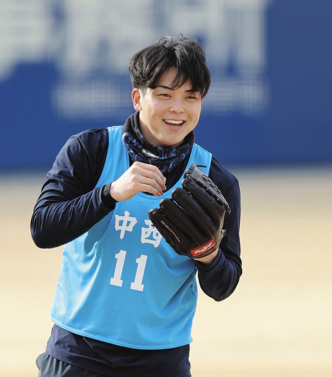 元ドジャースのカーショーも愛用、中日・ドラフト1位中西聖輝、球界