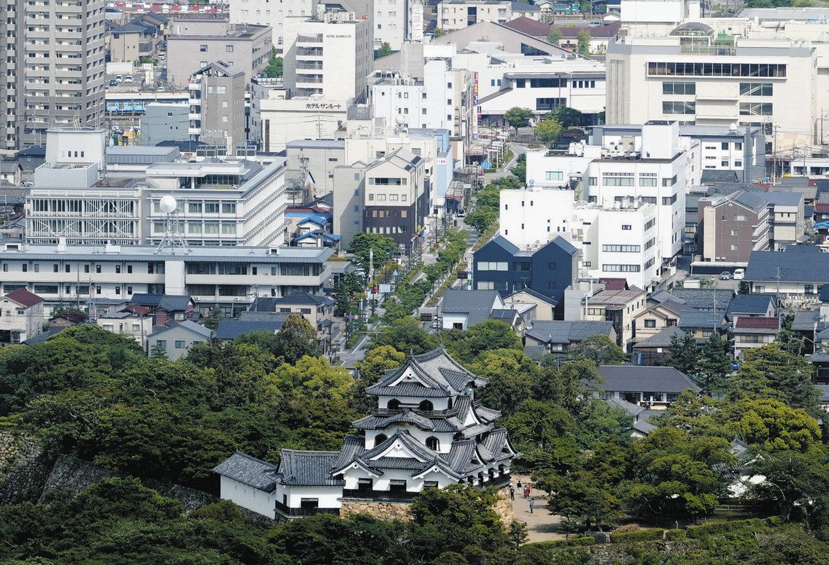 世界遺産の冠が欲しくて意固地に」 彦根城とまちづくり、問