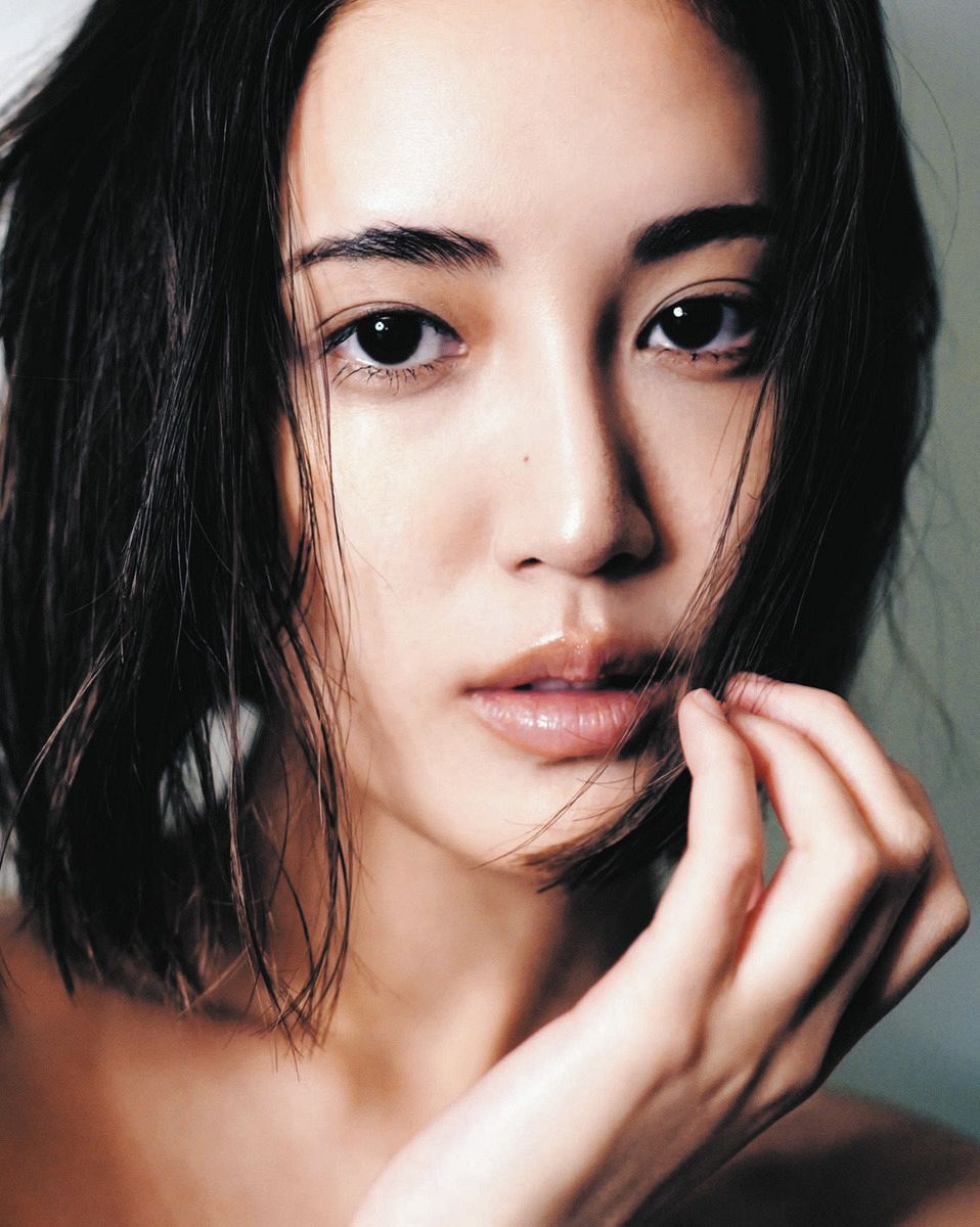 藤井夏恋、先輩CrazyBoyとのコラボステージでトリ ハイタッチ