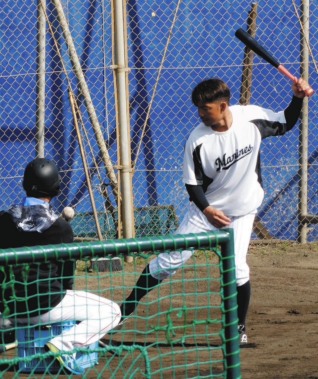 ロッテ 鳥谷敬3連発 フリー柵越え計8本 Youtube企画も好調 教えて 鳥谷先生 質問170件超 中日スポーツ 東京中日スポーツ ロッテ 鳥谷敬3連発 フリー柵越え計8本 Youtube企画も好調 教えて 鳥谷先生 質問170件超 中日スポーツ 東京中日スポーツ