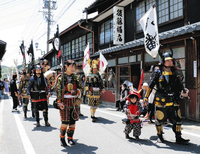 武将になりきり120人練る 明智で光秀まつり：中日新聞Web