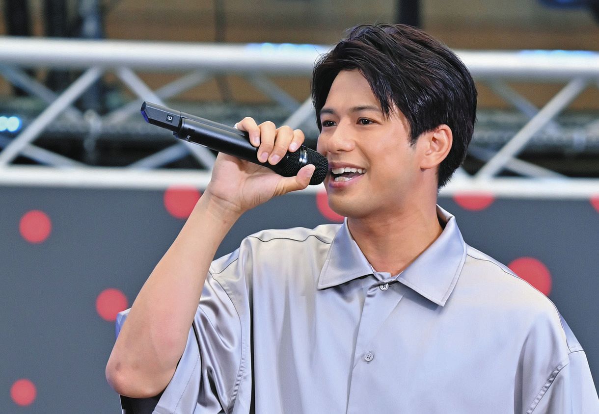 森崎ウィン、Mジャクソンばりのステージングで魅了 「歴史の長い戦隊シリーズに関われて光栄です」:中日スポーツ・東京中日スポーツ