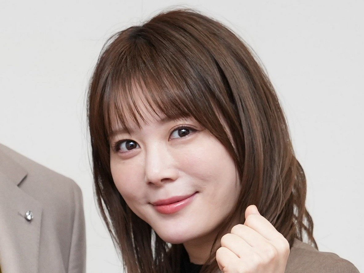 jk まるでJK」北乃きい、パーカ＆ミニスカ姿に称賛の声 「歳取らないですよね」「若すぎる」「10代だー美脚」：中日スポーツ・東京中日スポーツ