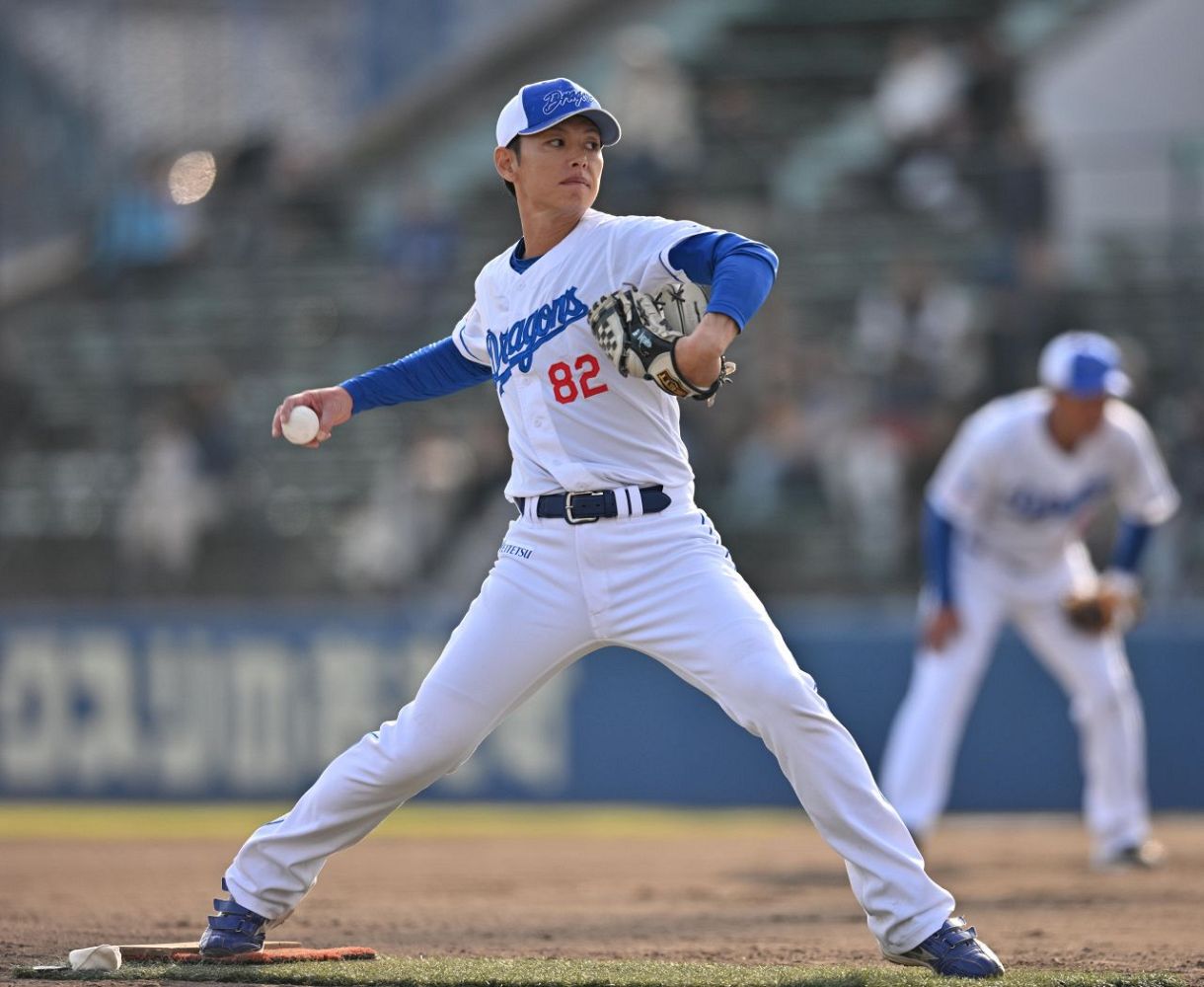 中日、浅尾コーチがマウンドに帰ってきた！ 首脳陣とドラゴンズ