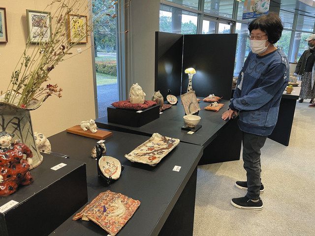 評判の食器やネコ作品 越前陶芸村で宇野さん初個展 日刊県民福井web