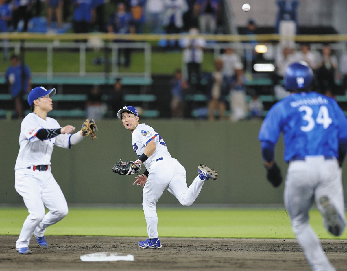 中日が岐阜で白星、「忍者」田中幹也が鮮やかなグラブトス 相手も
