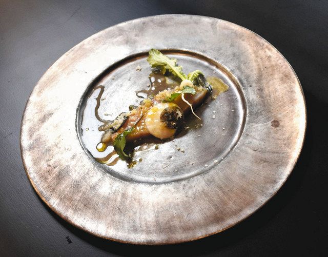 特別賞を受賞した「答志島のトロさわらと木曽森の香り」＝南木曽町のゼナギで 