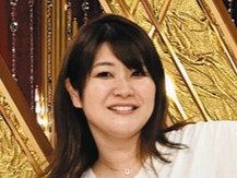 女性お笑いコンビ「紅しょうが」のツッコミ担当、吉本のアイドル