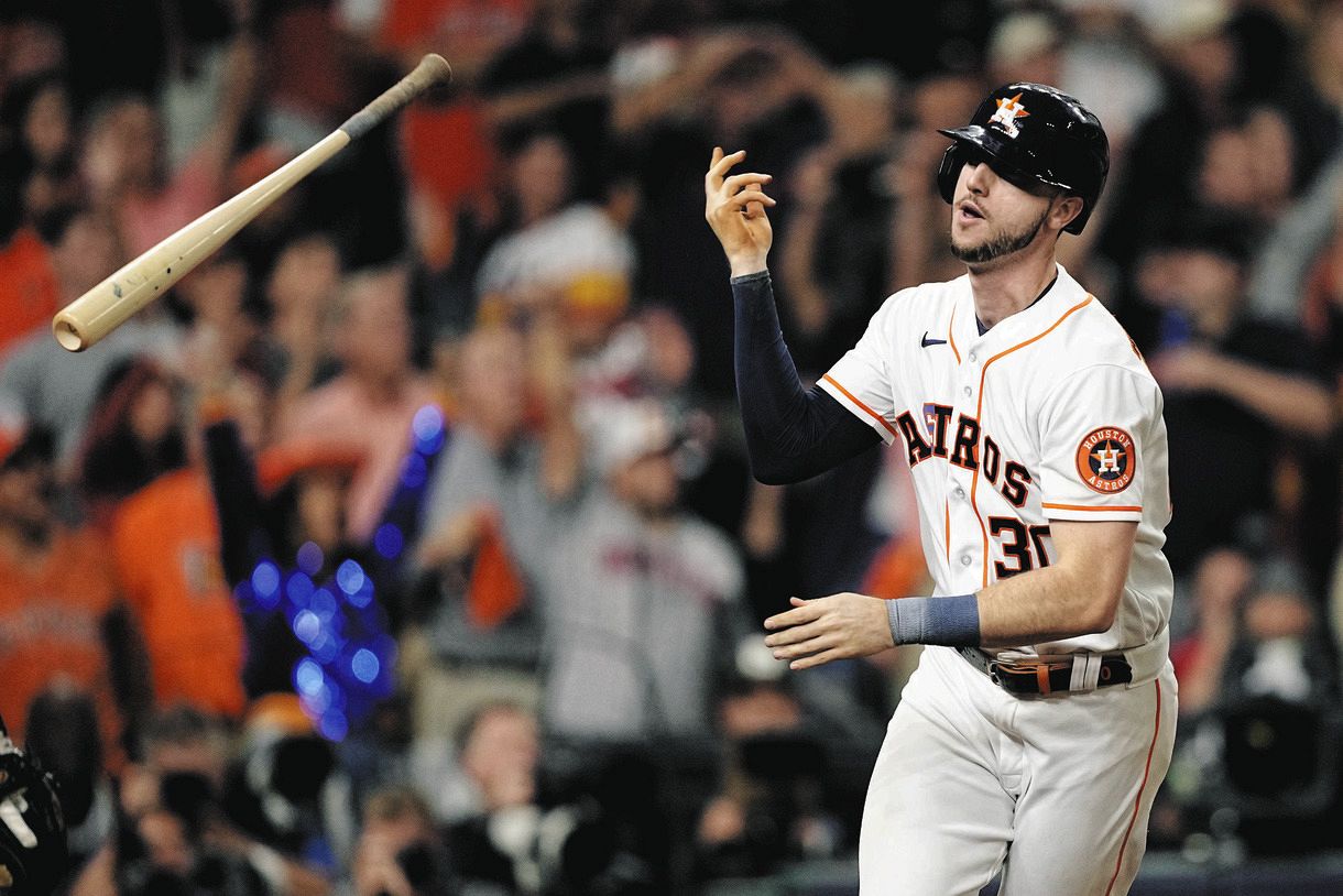 ワールドシリーズで1試合2発を放ったタッカーは数少ない“素手派”、手袋を外した理由とは？【番記者が見た】：中日スポーツ・東京中日スポーツ