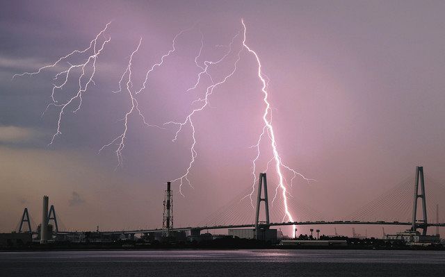 動画】東海地方で大雨 落雷が原因の可能性のある火災も：中日新聞Web