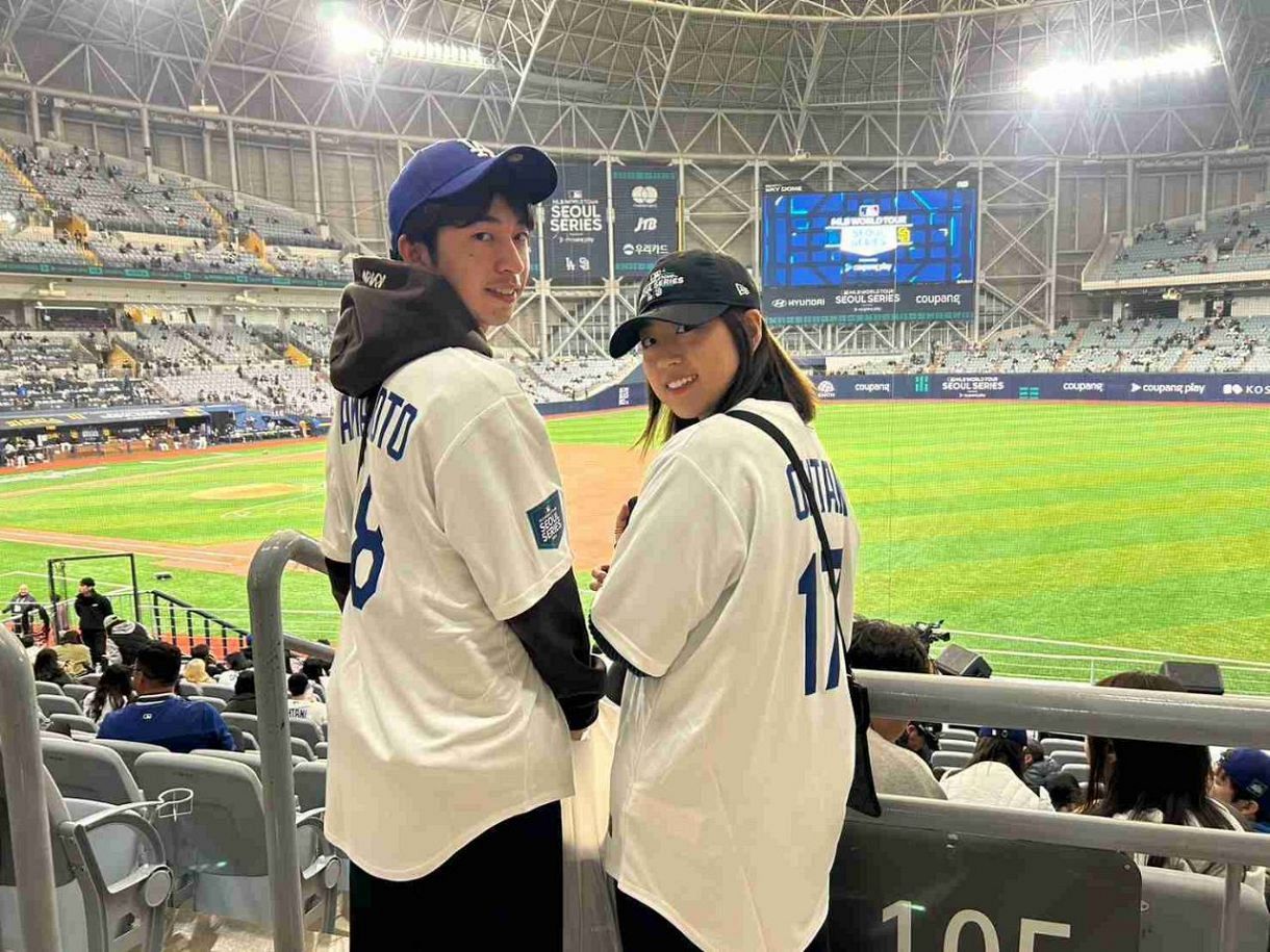 【世界1点】ＯＨＫＡ野球 2枚 原画 セル画 tree13 人物画 肖像画 韓国 世界1点】OHKA野球 2枚 原画 セル画 tree13 人物画 肖像画 韓国 世界