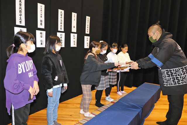 子供歌舞伎 いざ始動 顔合わせや採寸 小松で５月上演 北陸中日新聞web
