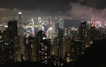 パソコン画面越しに楽しむ香港 １００万ドルの夜景 中日新聞web