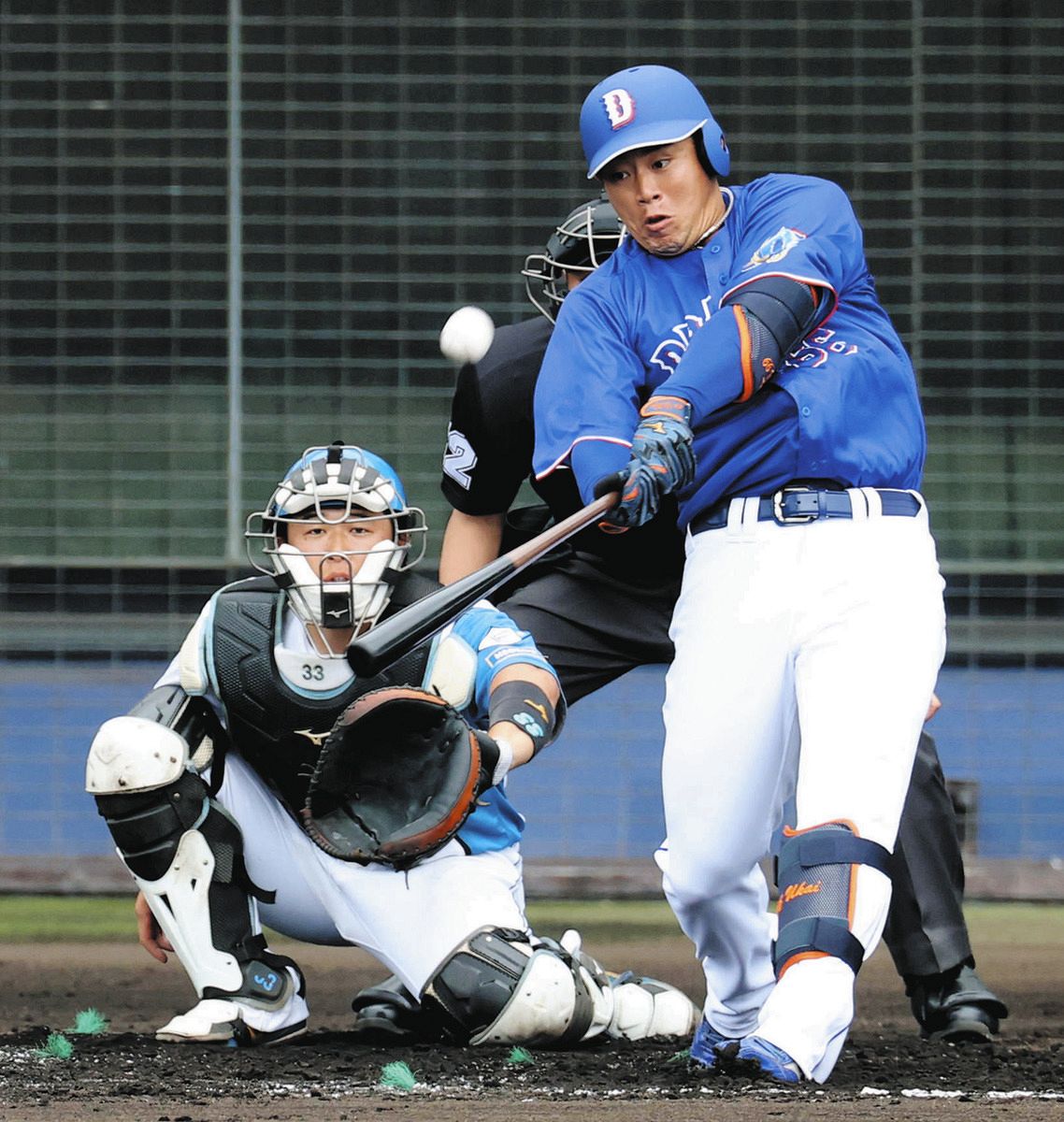 中日・鵜飼航丞、チーム対外試合1号！ ”ロマン砲”卒業誓う一発に「完璧