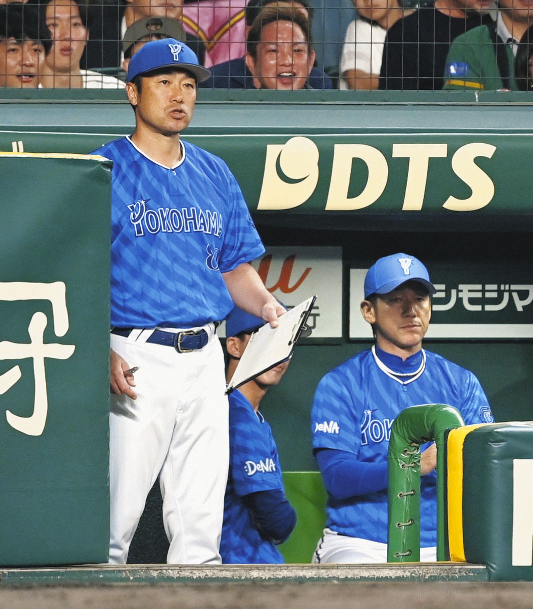 DeNA、三浦監督の後任に相川亮二コーチが昇格へ 攻守両面で4年間