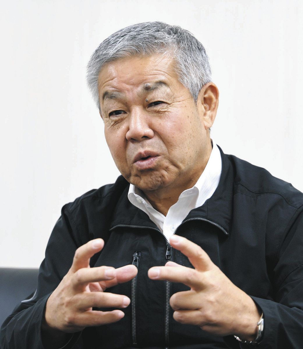 関東進出の狙いと成長戦略について話す森社長＝多治見市で