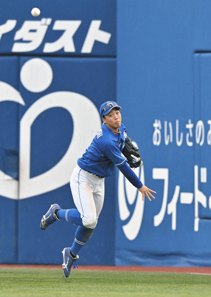 岡林勇希中日ドラゴンズ入団当初投手として使用していたグローブ