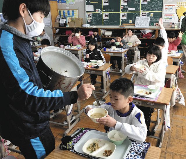 地元食材 ぎゅっと豆腐に 掛川の給食 中日新聞しずおかweb